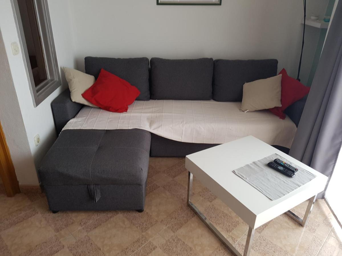 Vila Nives Podgora Buitenkant foto